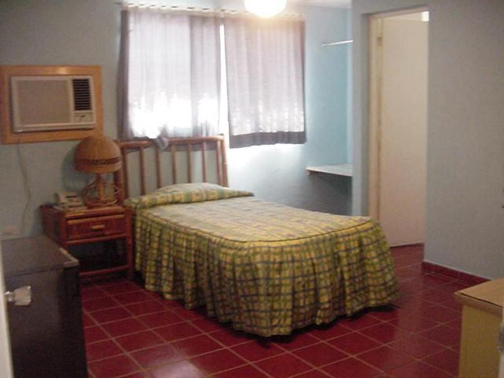 Hotel Caribe Barahona Exterior photo